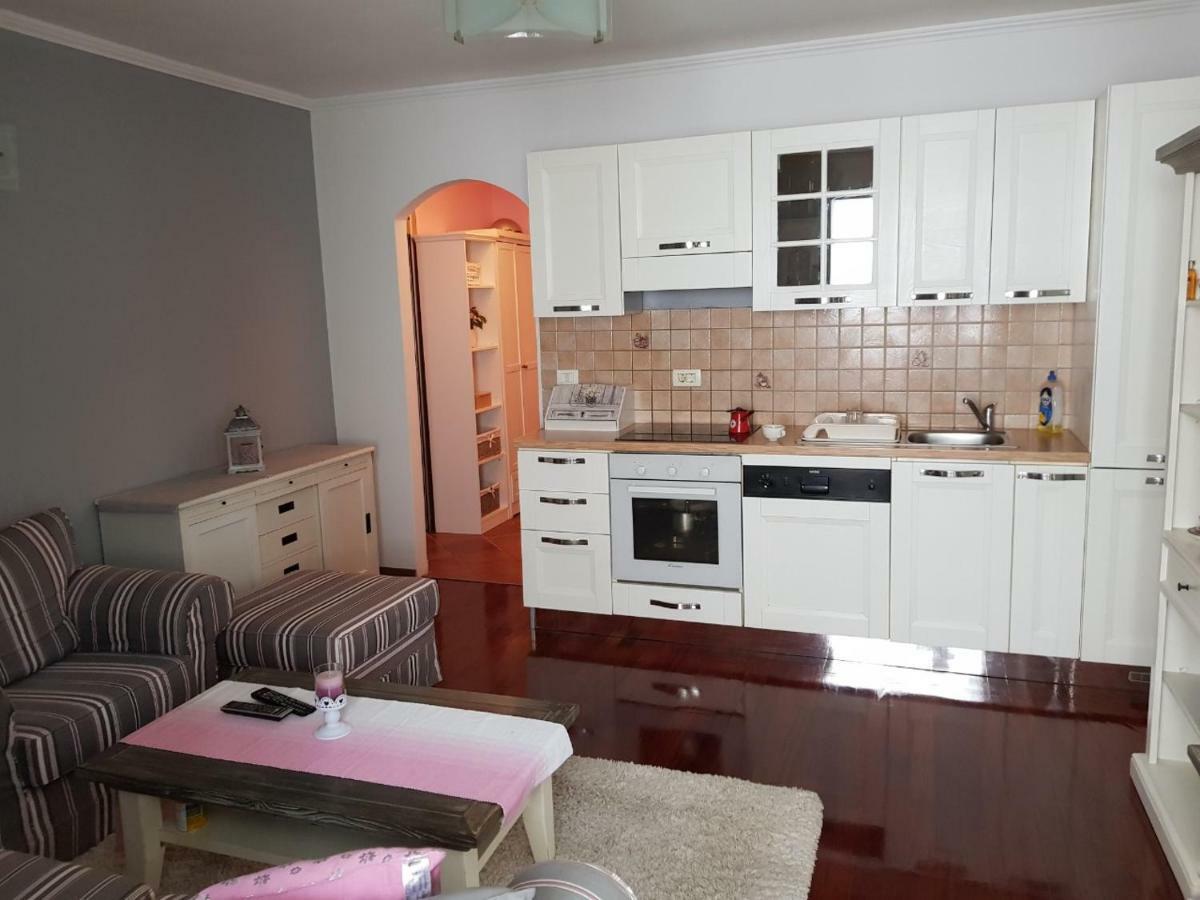 Cozy Apartment In Rovinj Exteriör bild