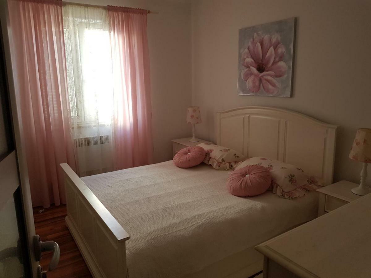 Cozy Apartment In Rovinj Exteriör bild